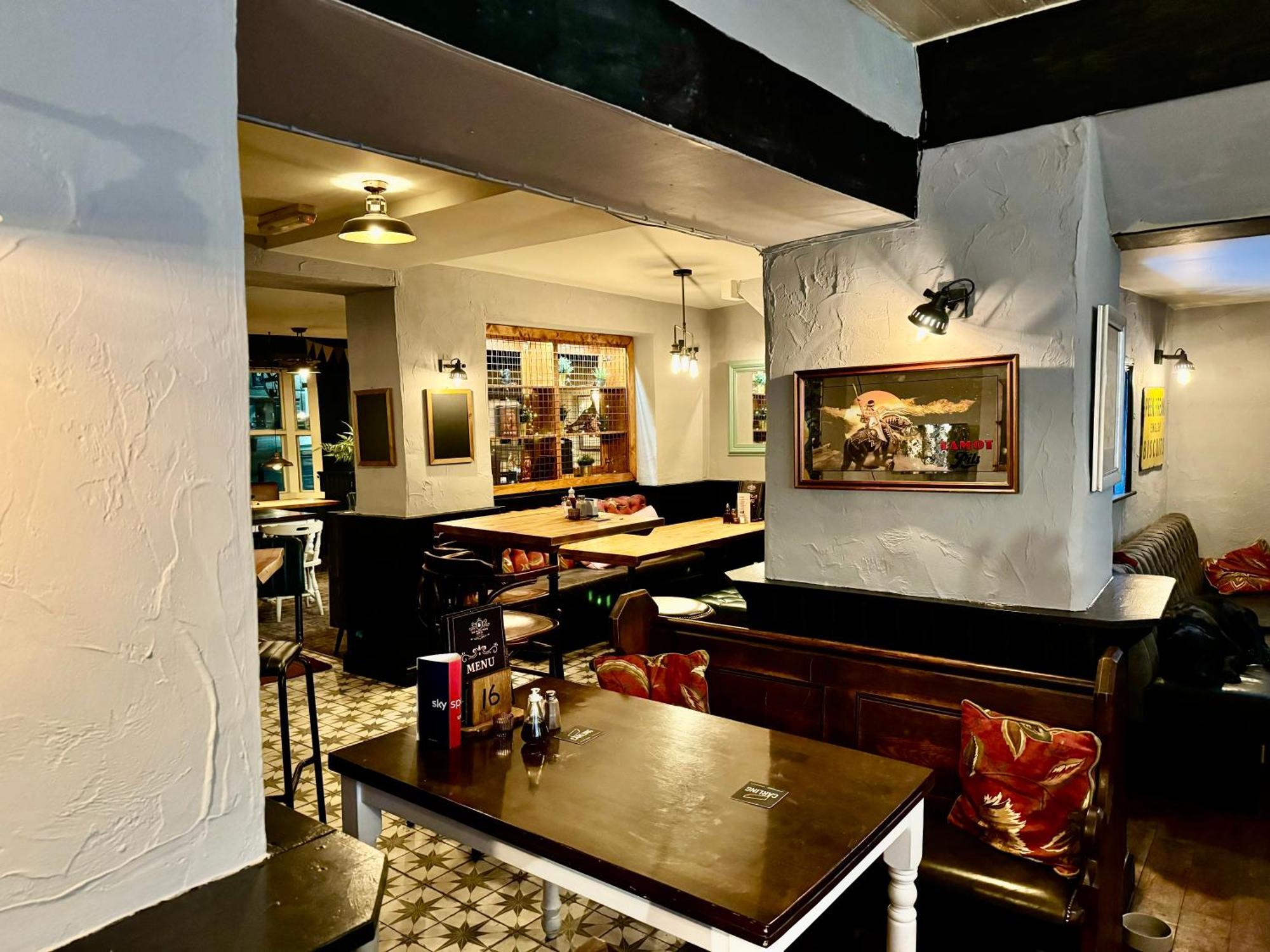The Black Swan Hotel 莱伯恩 外观 照片